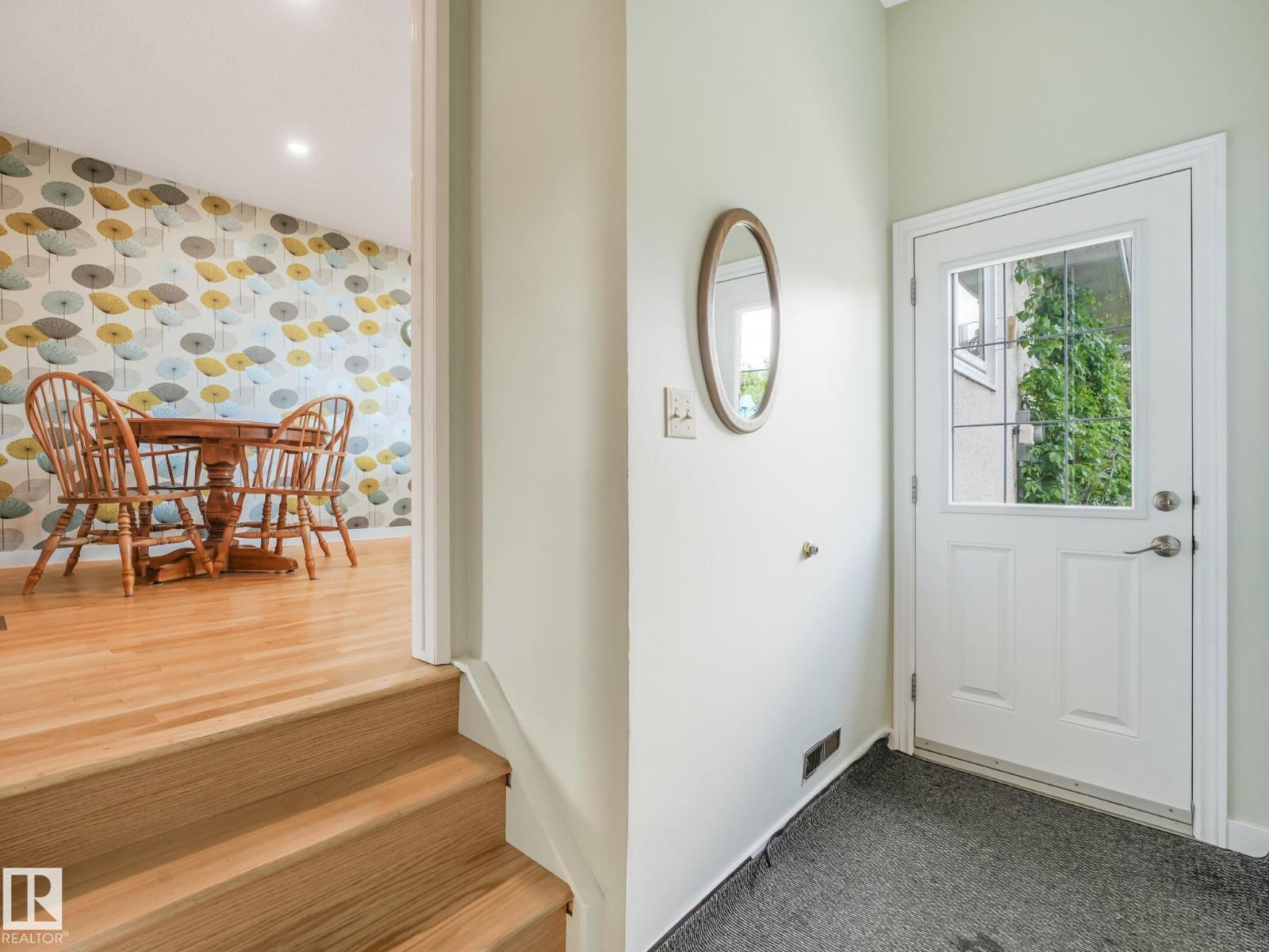 32 Malvern DR - 35