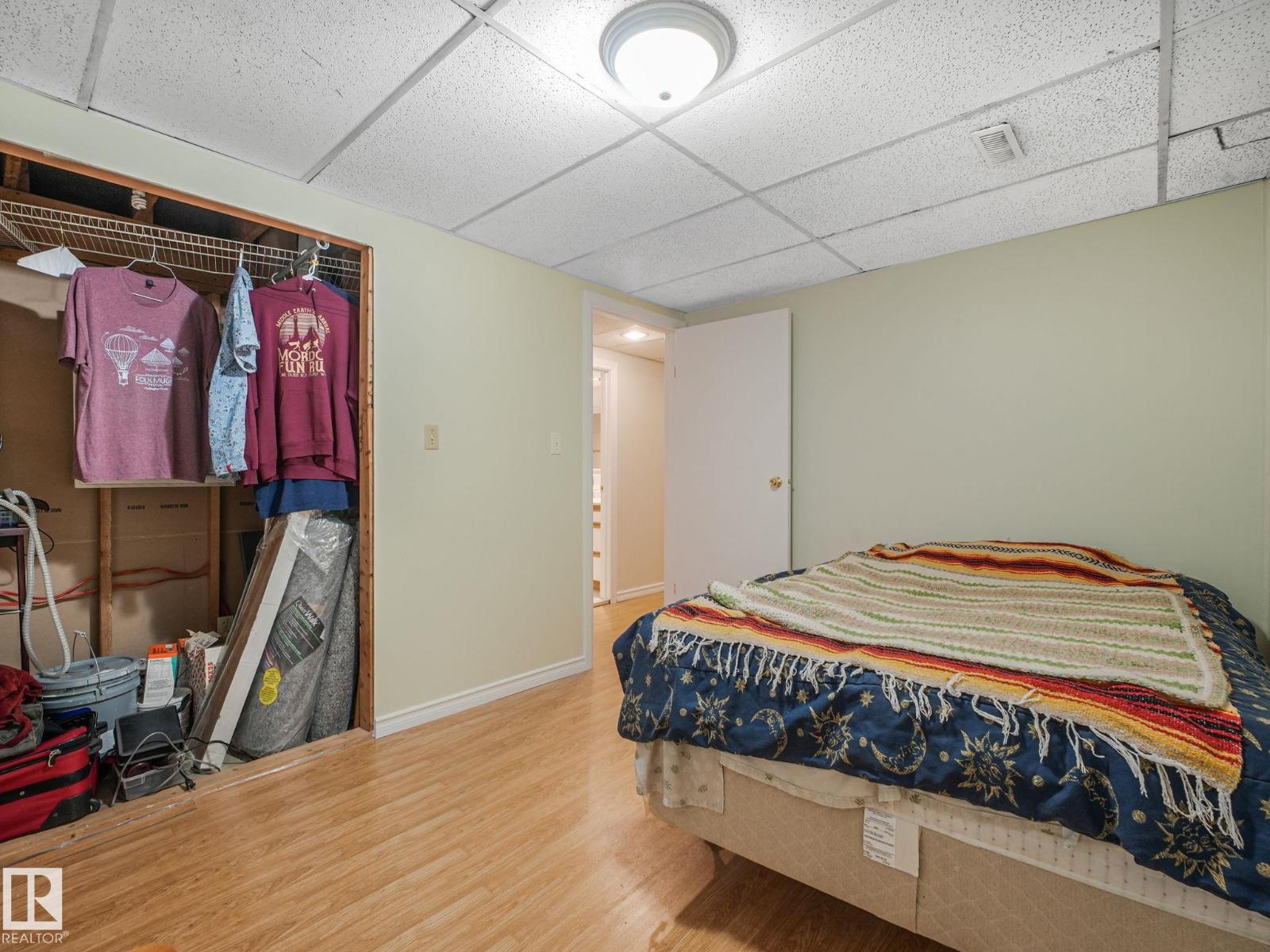 32 Malvern DR - 45