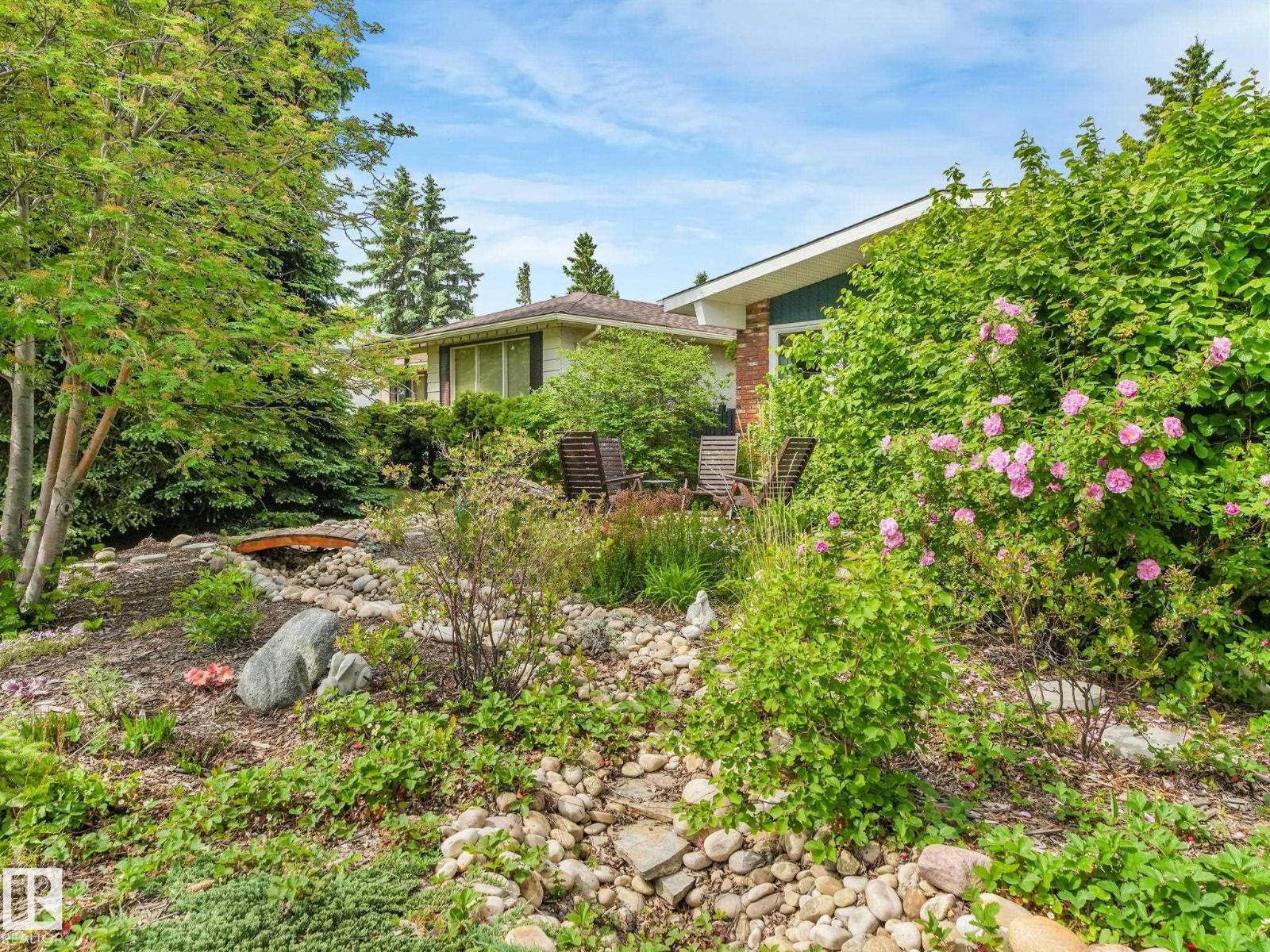 32 Malvern DR - 52