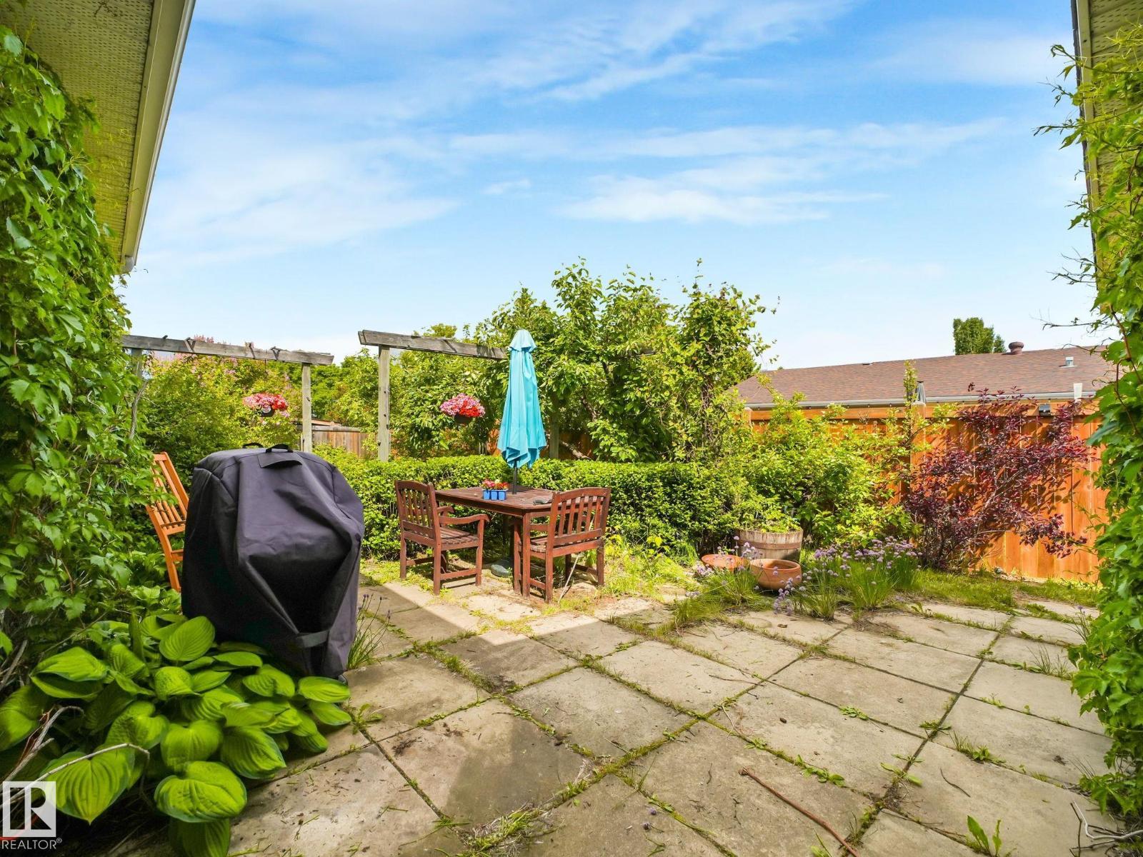 32 Malvern DR - 54