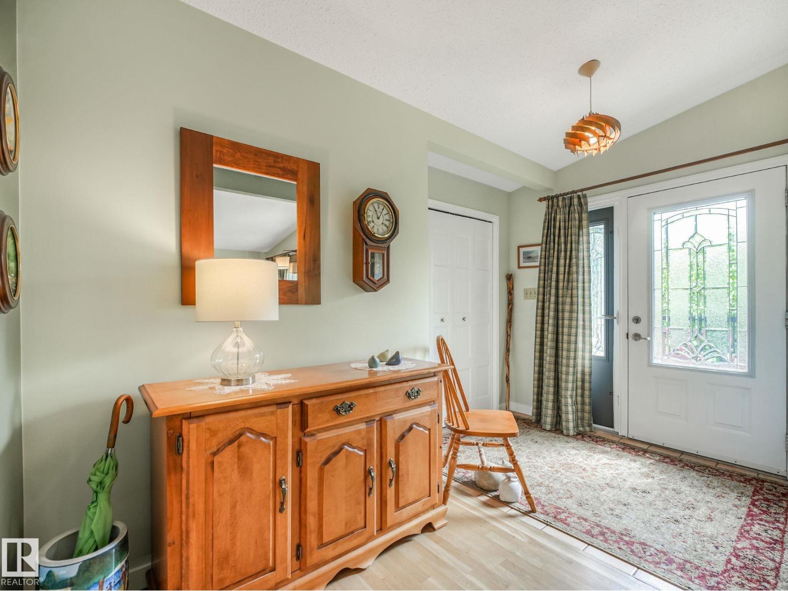 32 Malvern DR - 8