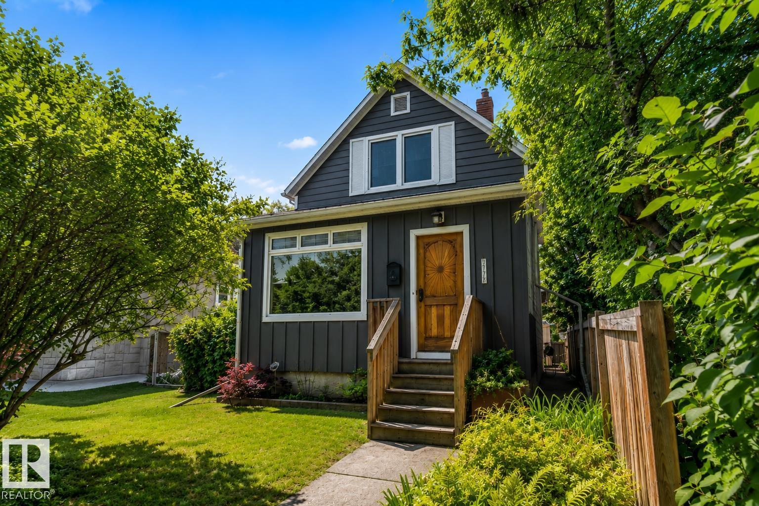 11328 65 ST NW - 1