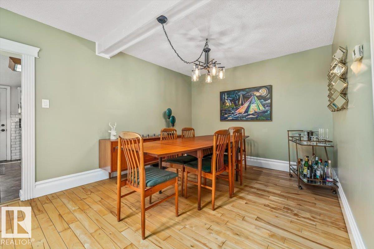 11328 65 ST NW - 10