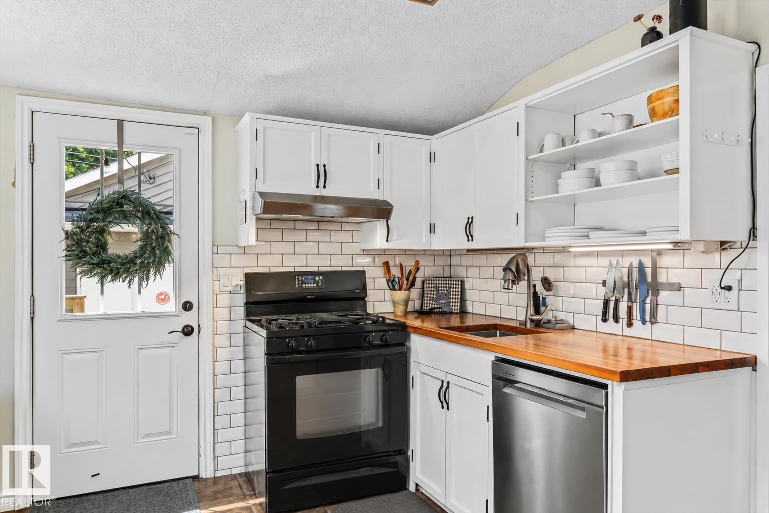 11328 65 ST NW - 14