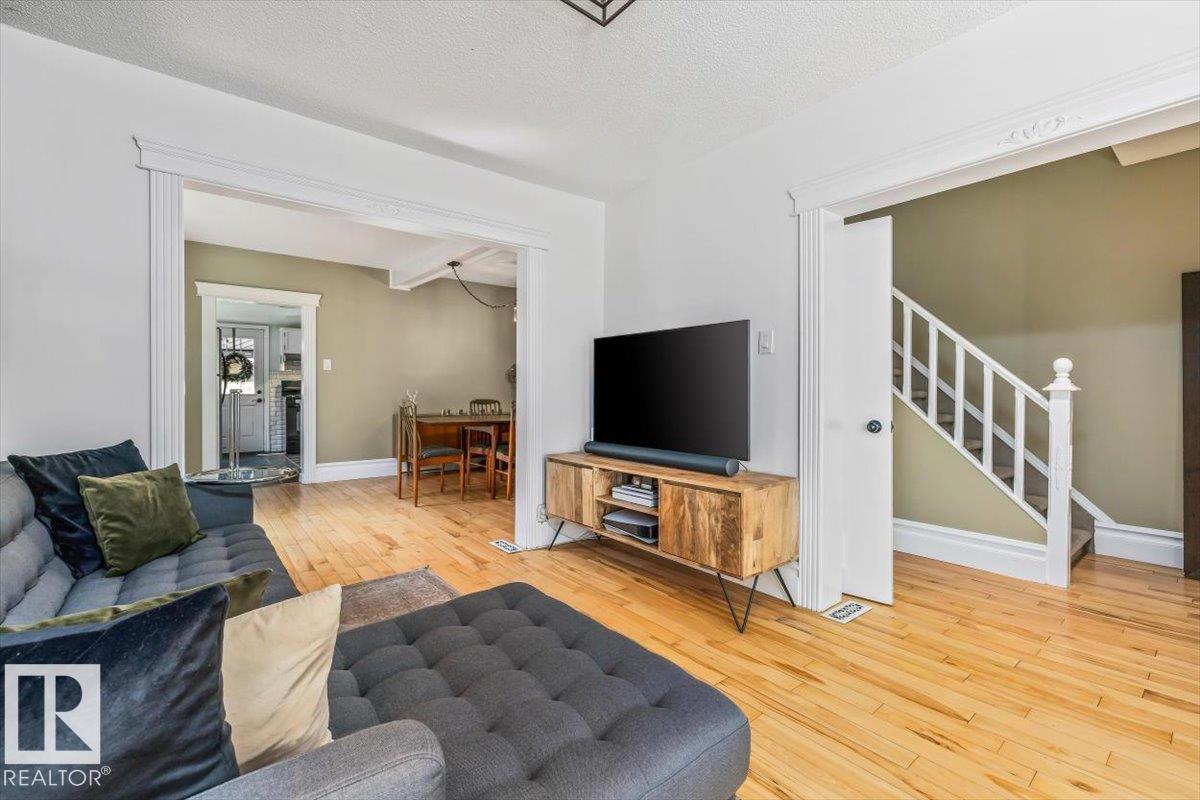 11328 65 ST NW - 6