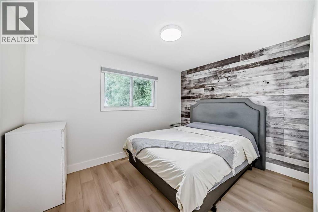 170 Lake Sylvan Close SE - 21