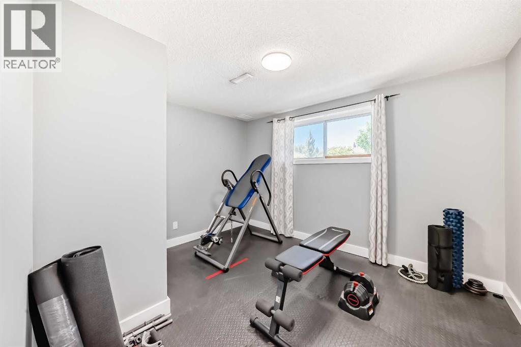 170 Lake Sylvan Close SE - 31