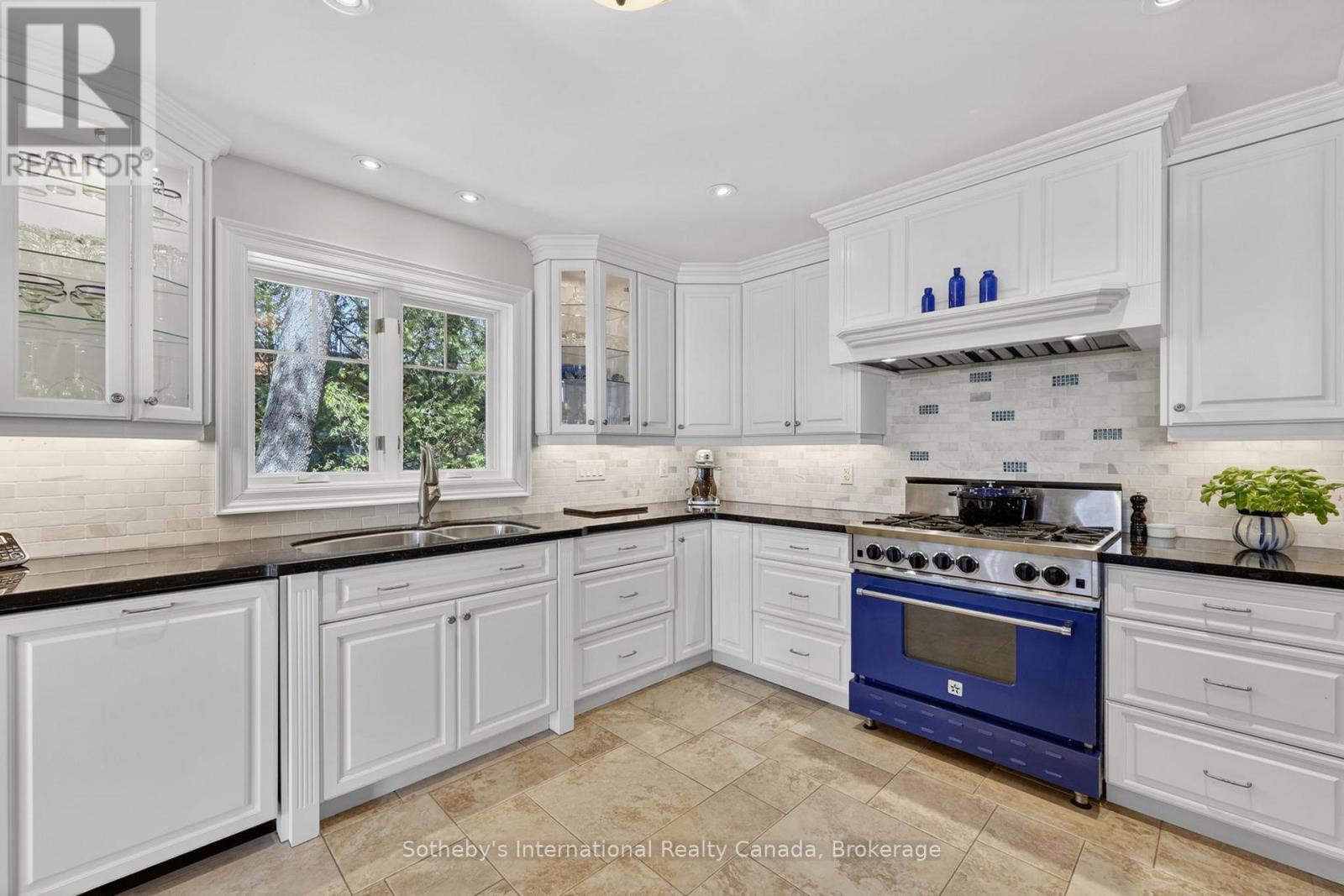 1036 RIVER ROAD E - 28