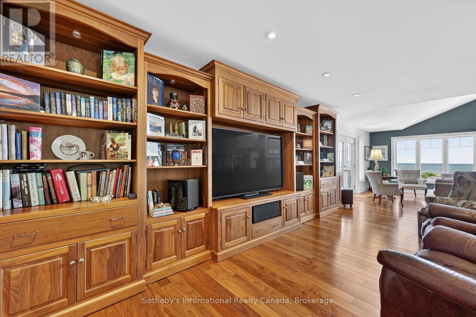 1036 RIVER ROAD E - 17