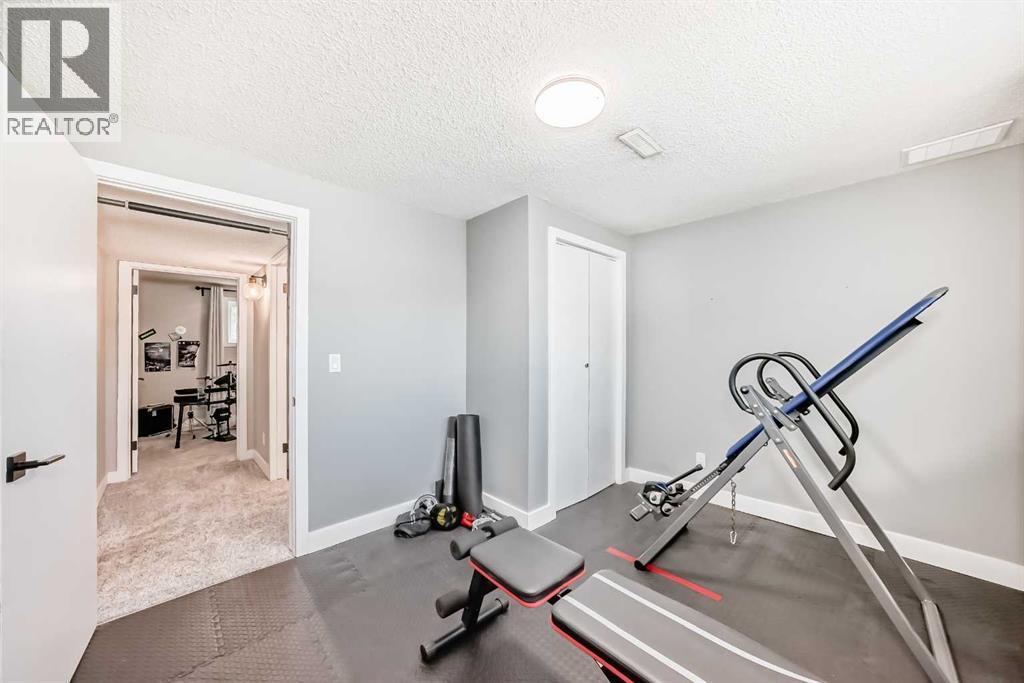 170 Lake Sylvan Close SE - 32