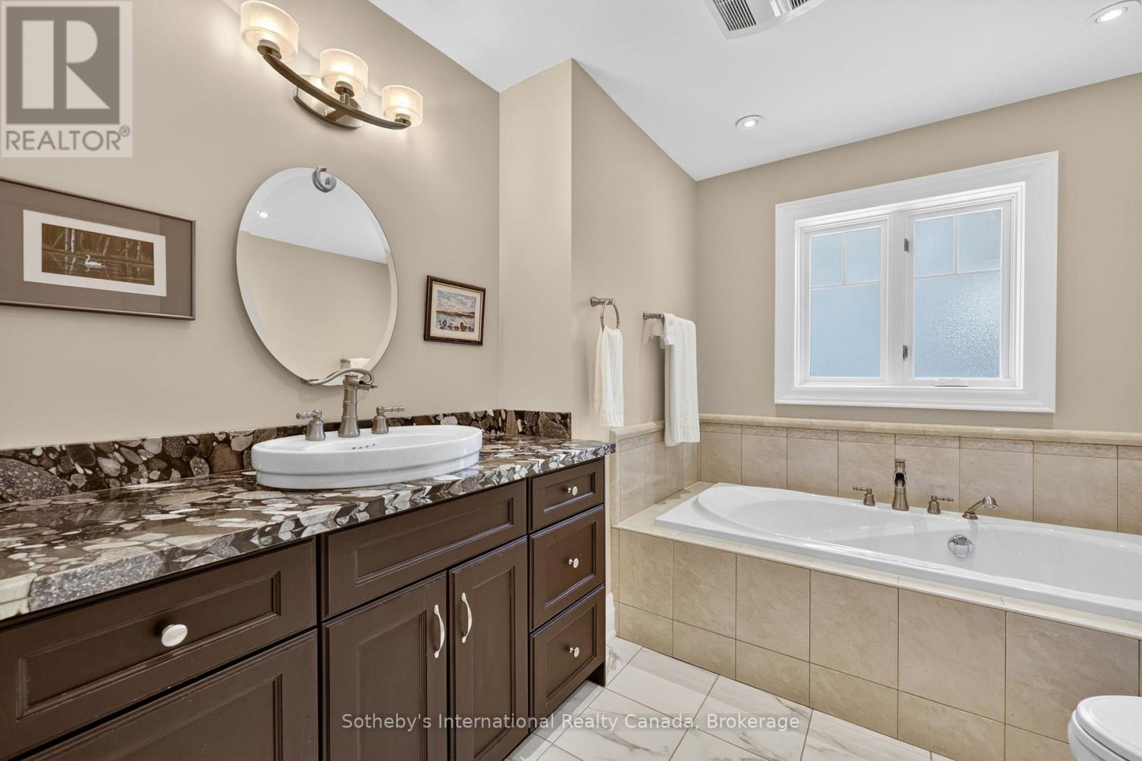 1036 RIVER ROAD E - 33