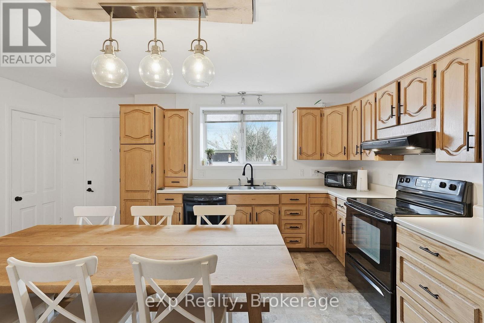 415 GIBSON STREET - 18