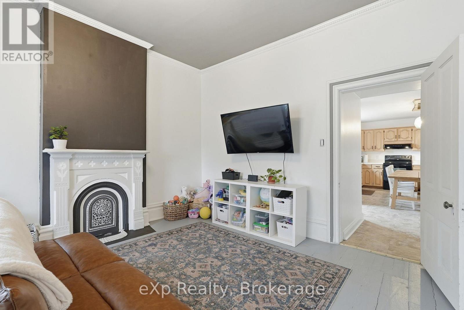 415 GIBSON STREET - 10