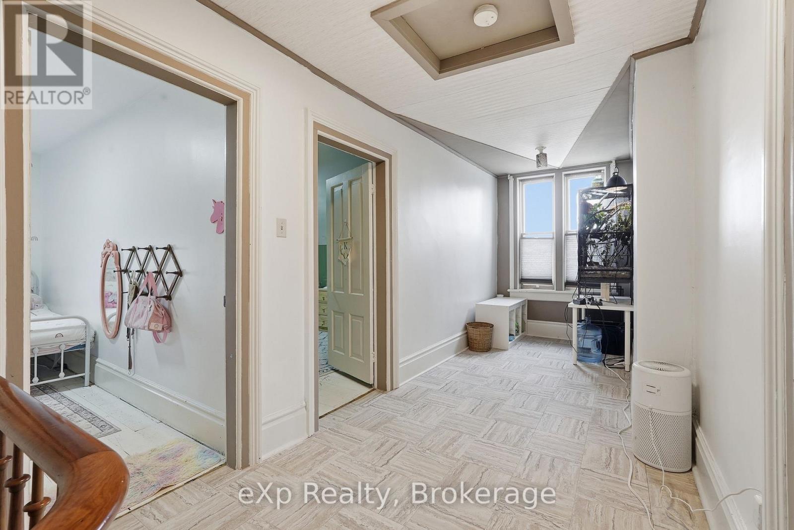 415 GIBSON STREET - 23