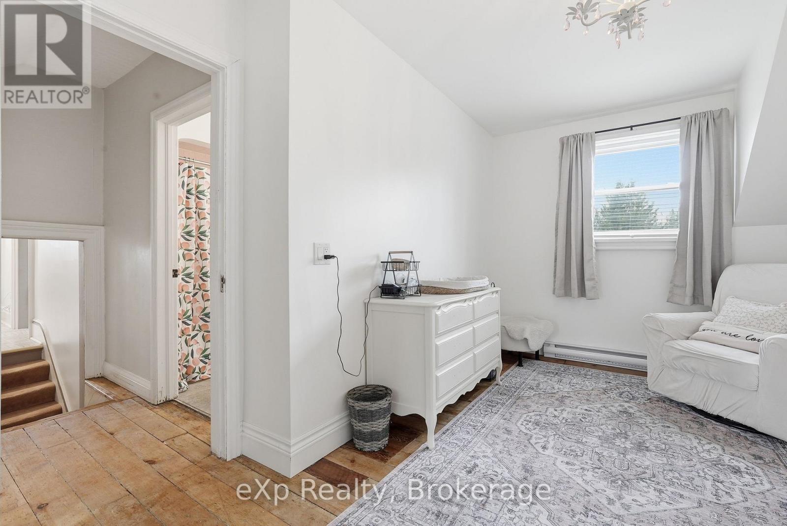 415 GIBSON STREET - 31