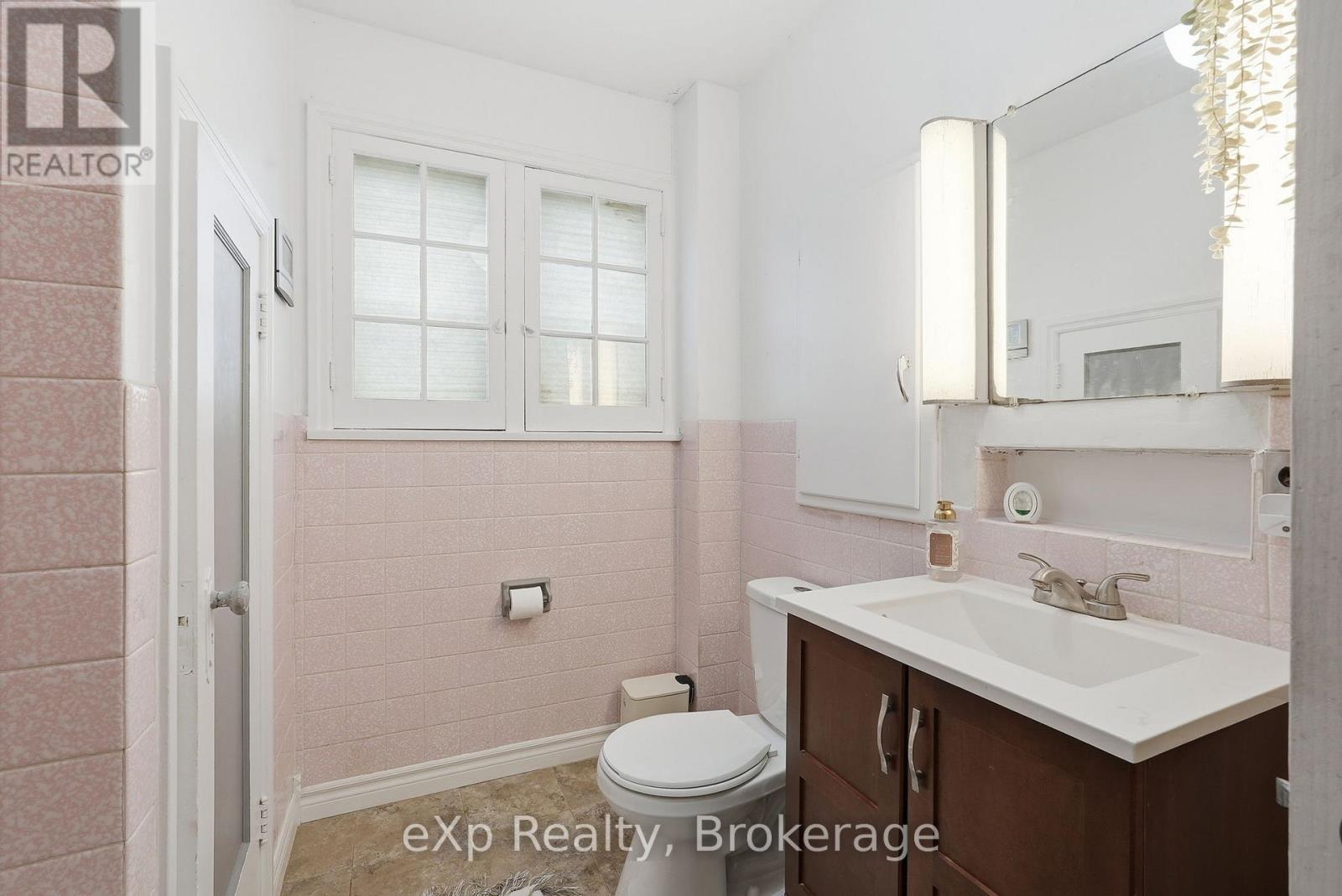 415 GIBSON STREET - 30