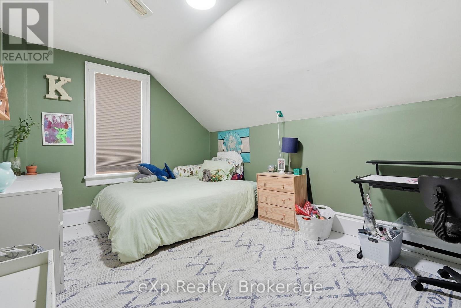 415 GIBSON STREET - 25