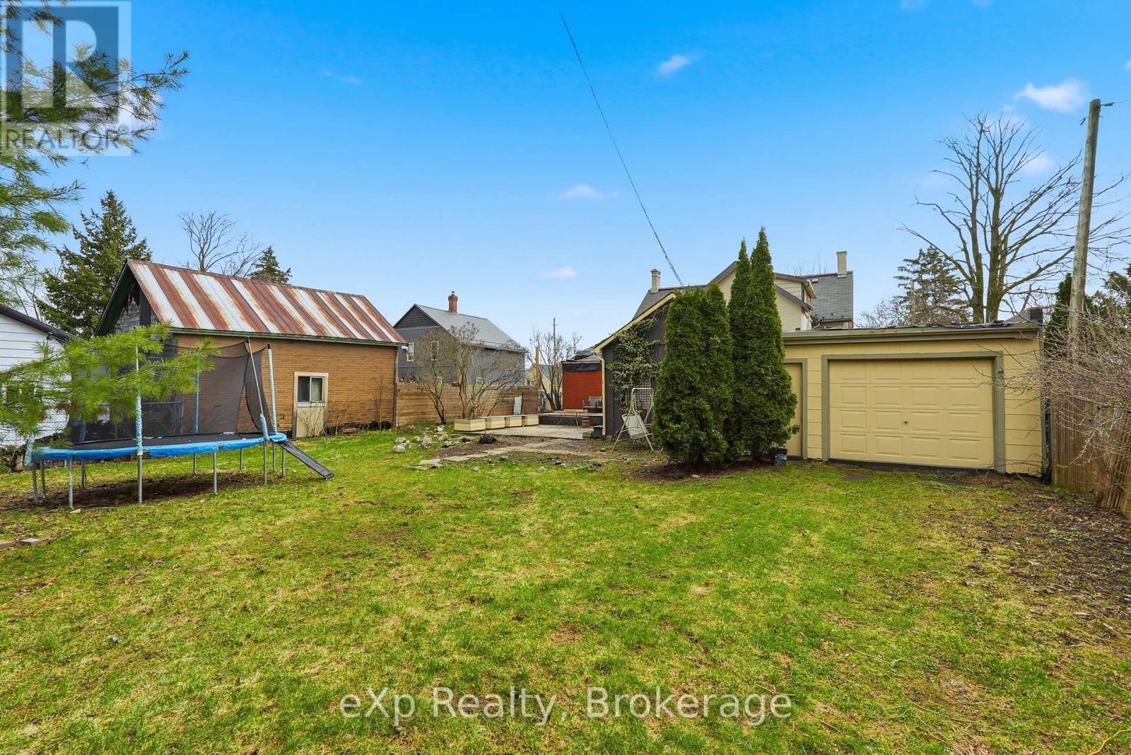 415 GIBSON STREET - 38
