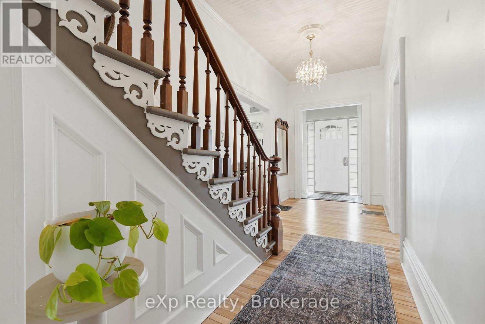 415 GIBSON STREET - 5