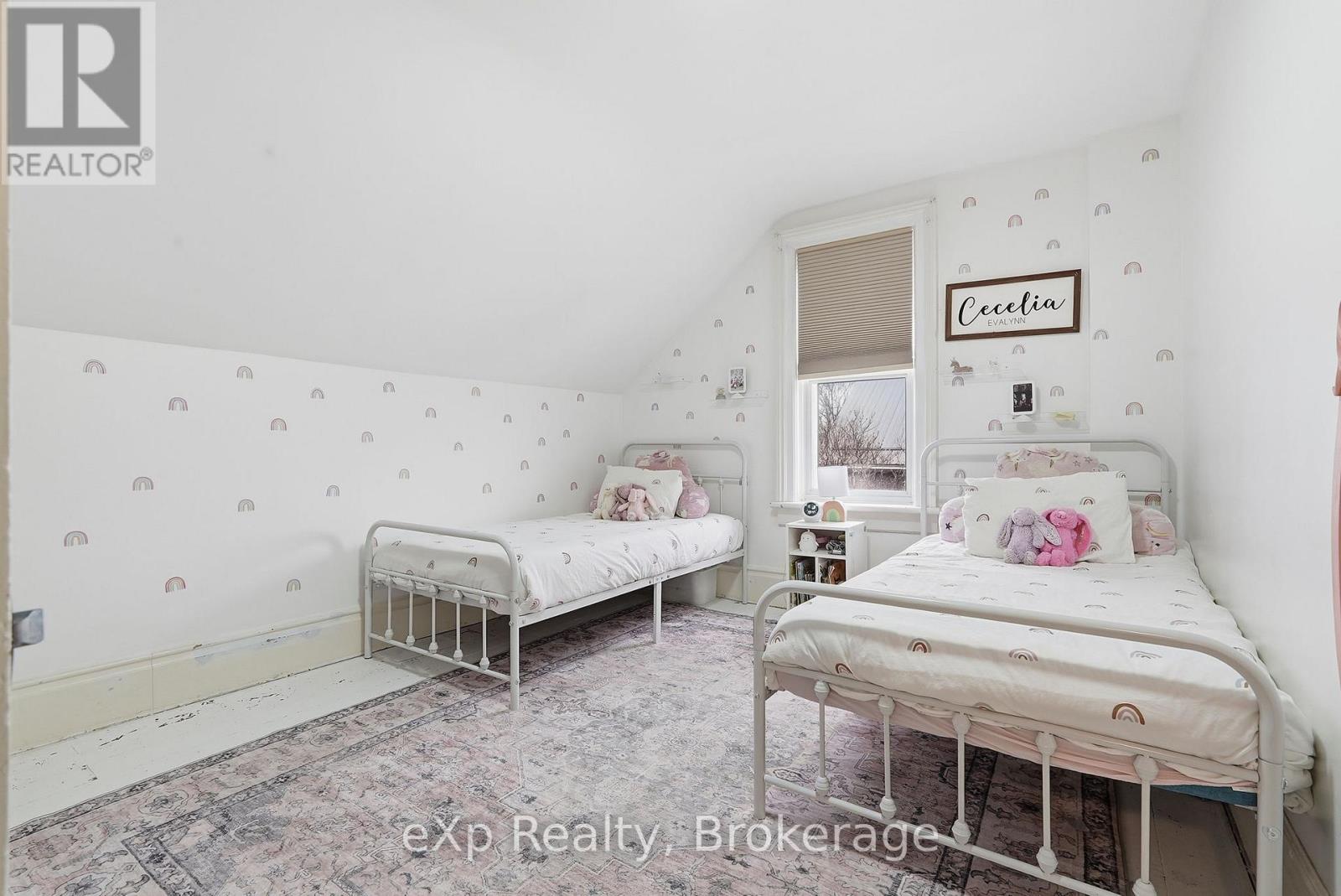 415 GIBSON STREET - 24
