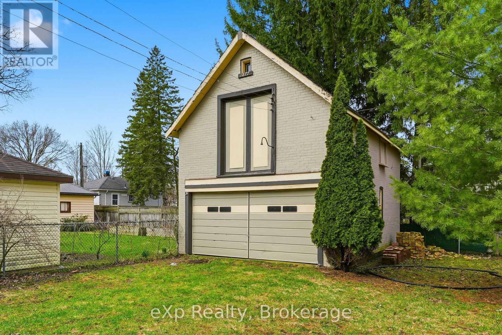 415 GIBSON STREET - 37