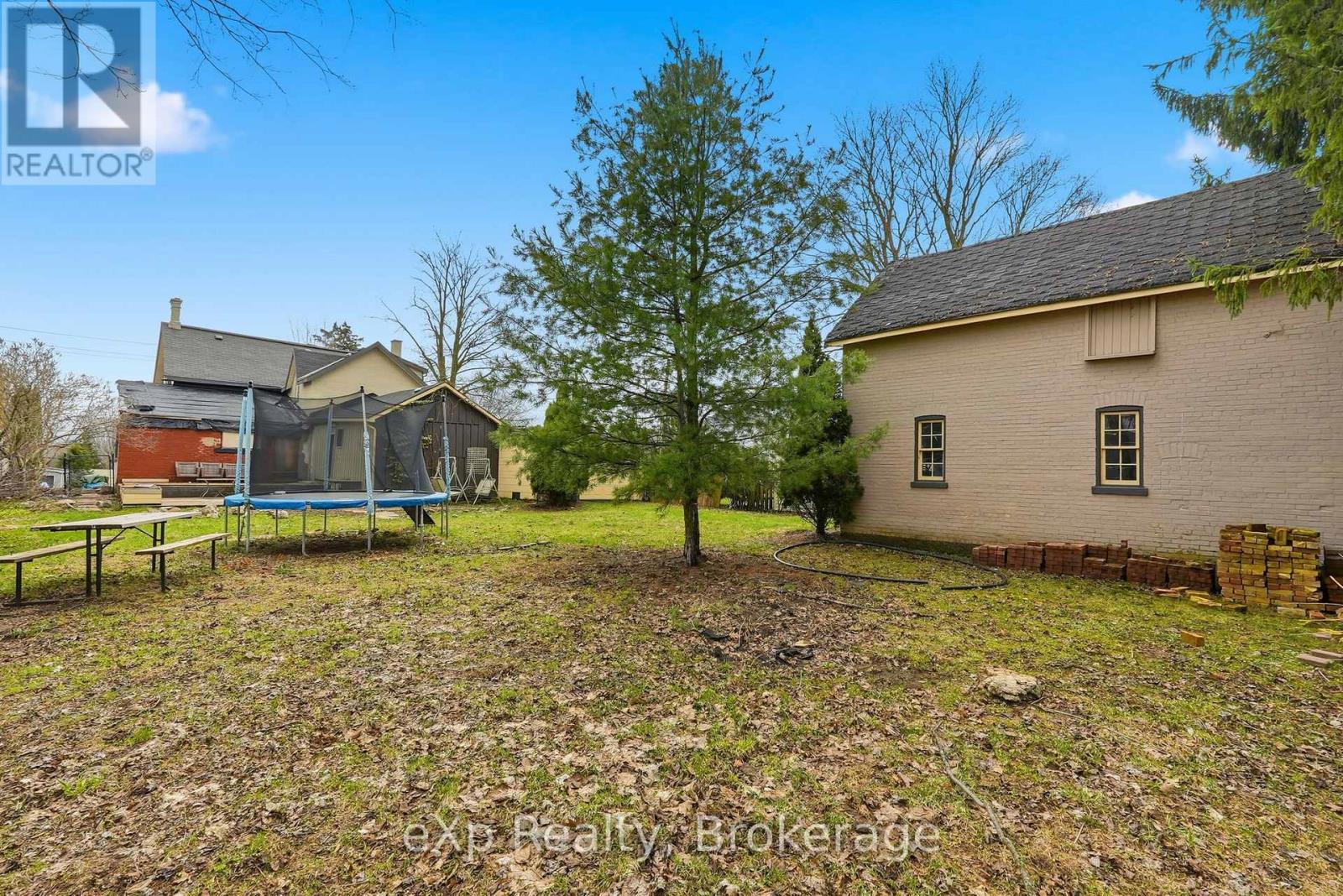 415 GIBSON STREET - 39