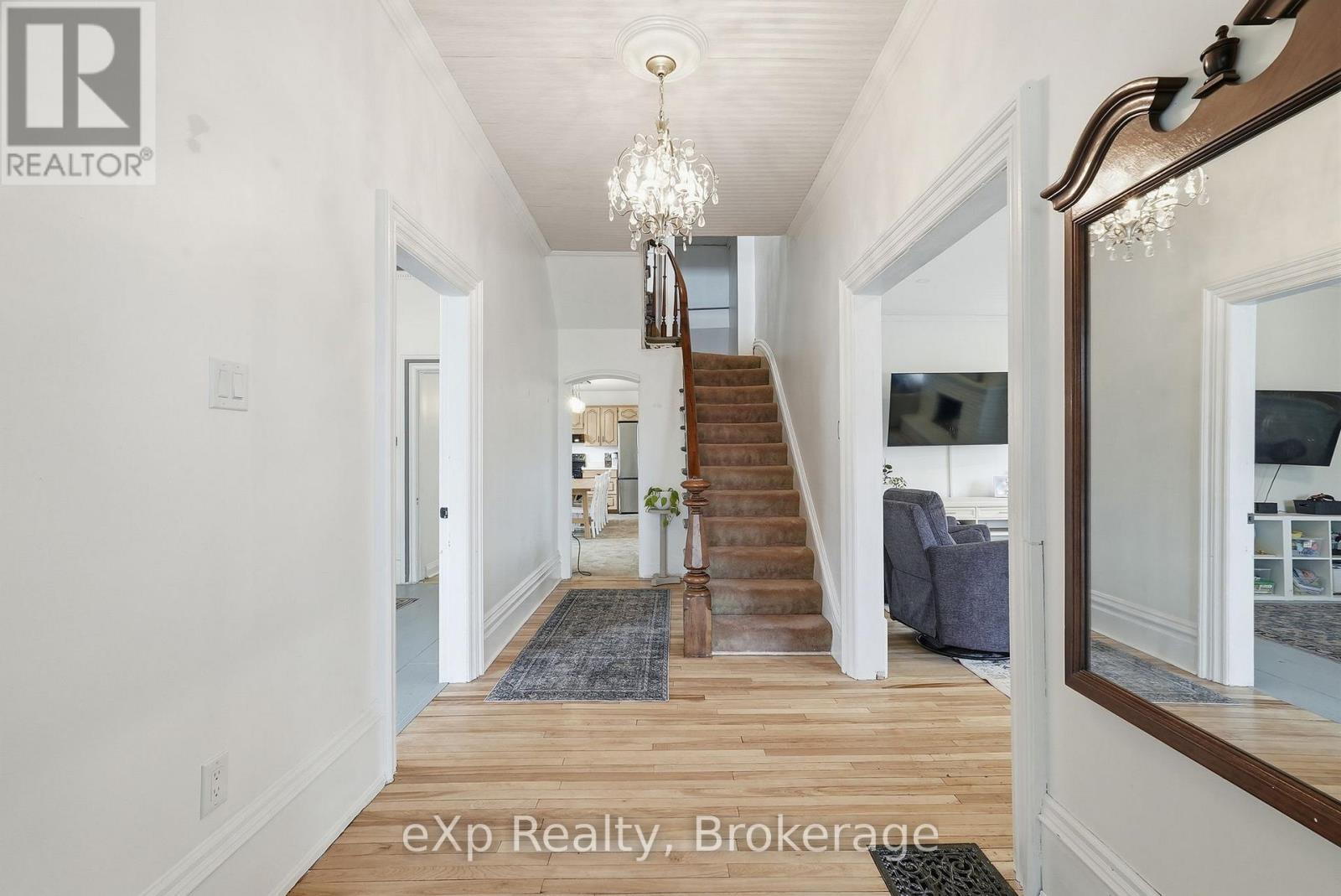 415 GIBSON STREET - 6