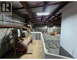 2886 Miramichi Avenue, Bathurst, NB E2A3Z3 Photo 8