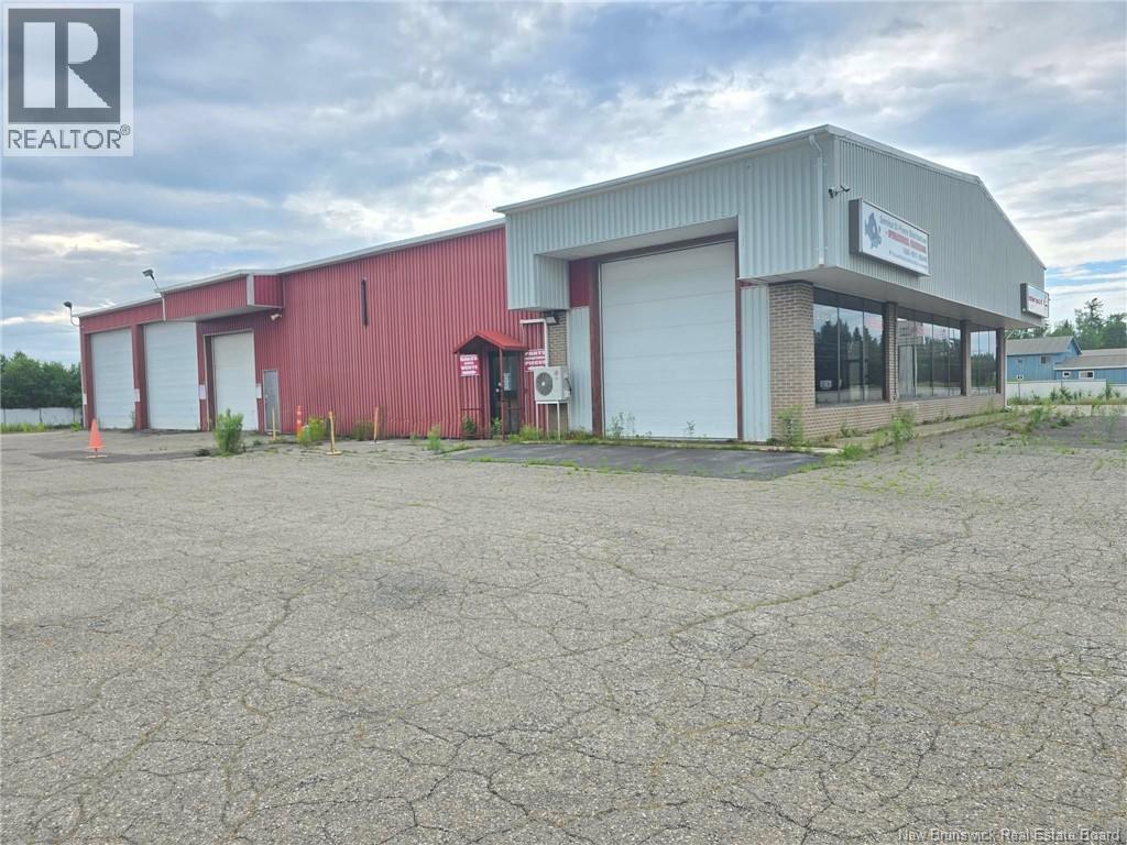 Photo 30 of 38