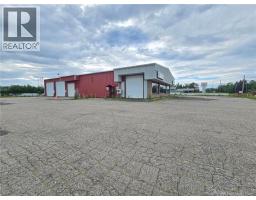 2886 Miramichi Avenue, Bathurst, NB E2A3Z3 Photo 33