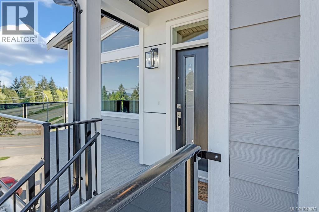634 Farrell Rd, Ladysmith