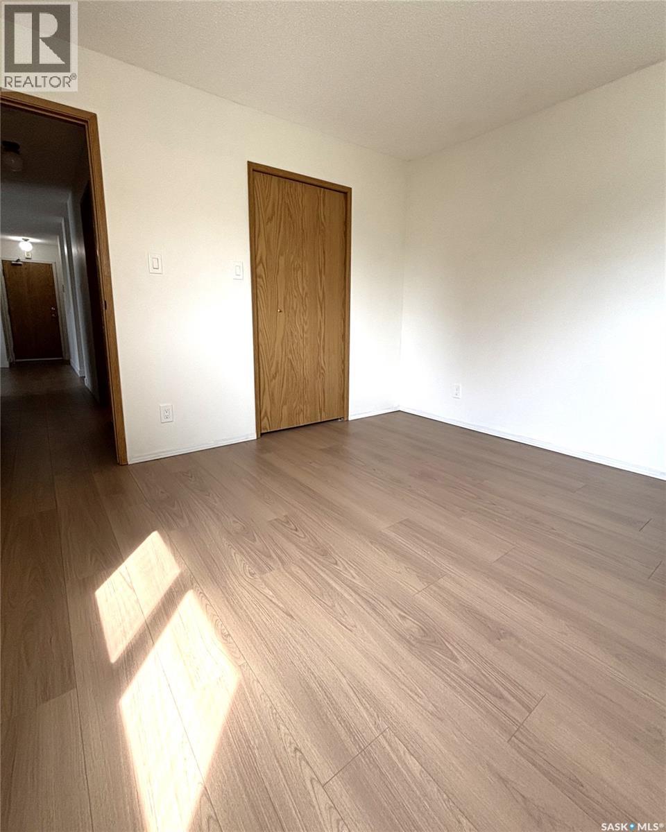 #202 385 Kingsmere BOULEVARD - 21