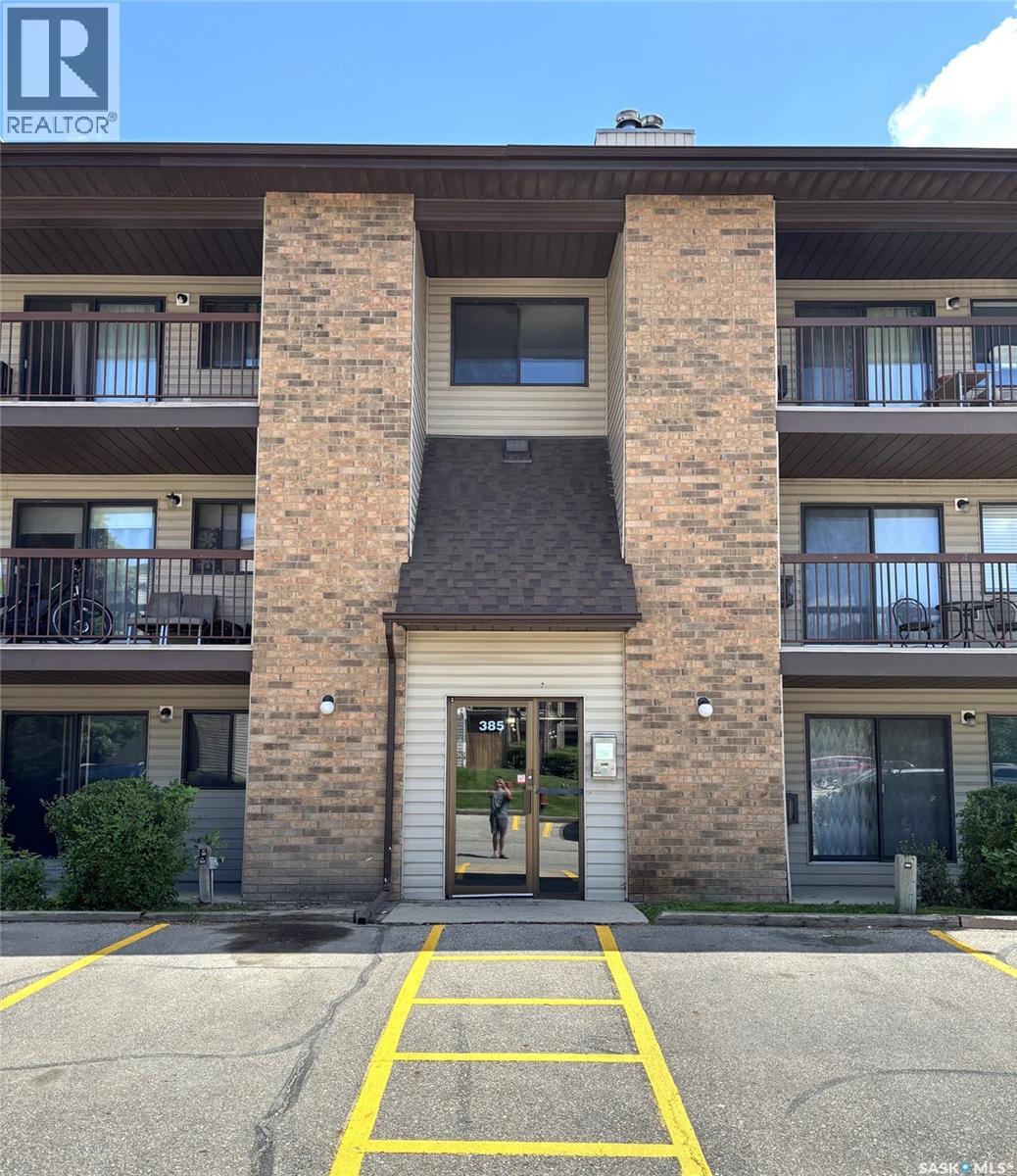 #202 385 Kingsmere BOULEVARD - 1