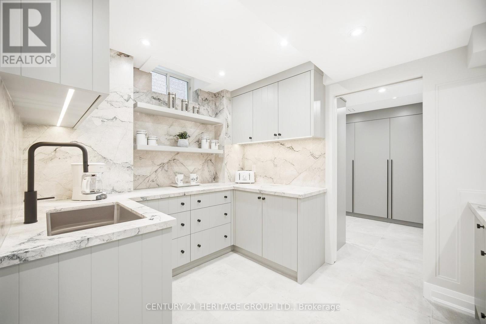 59 ESTATE GARDEN DRIVE - 33