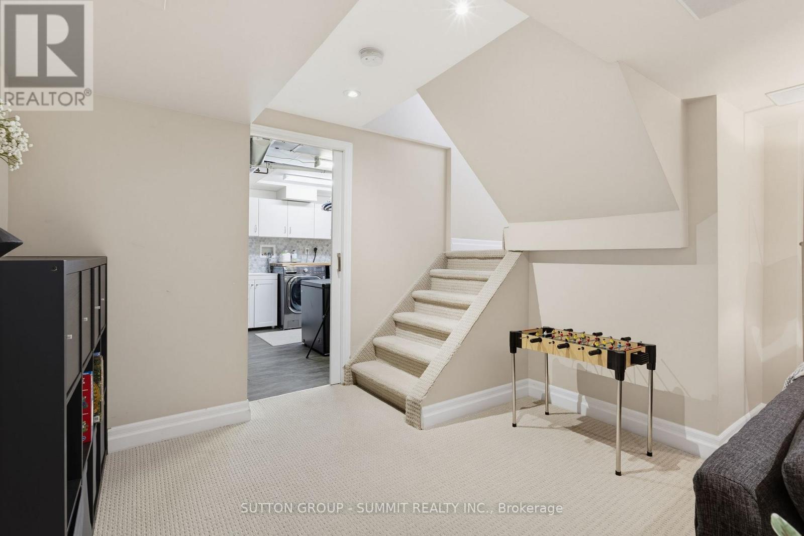 2163 SUTTON DRIVE - 24
