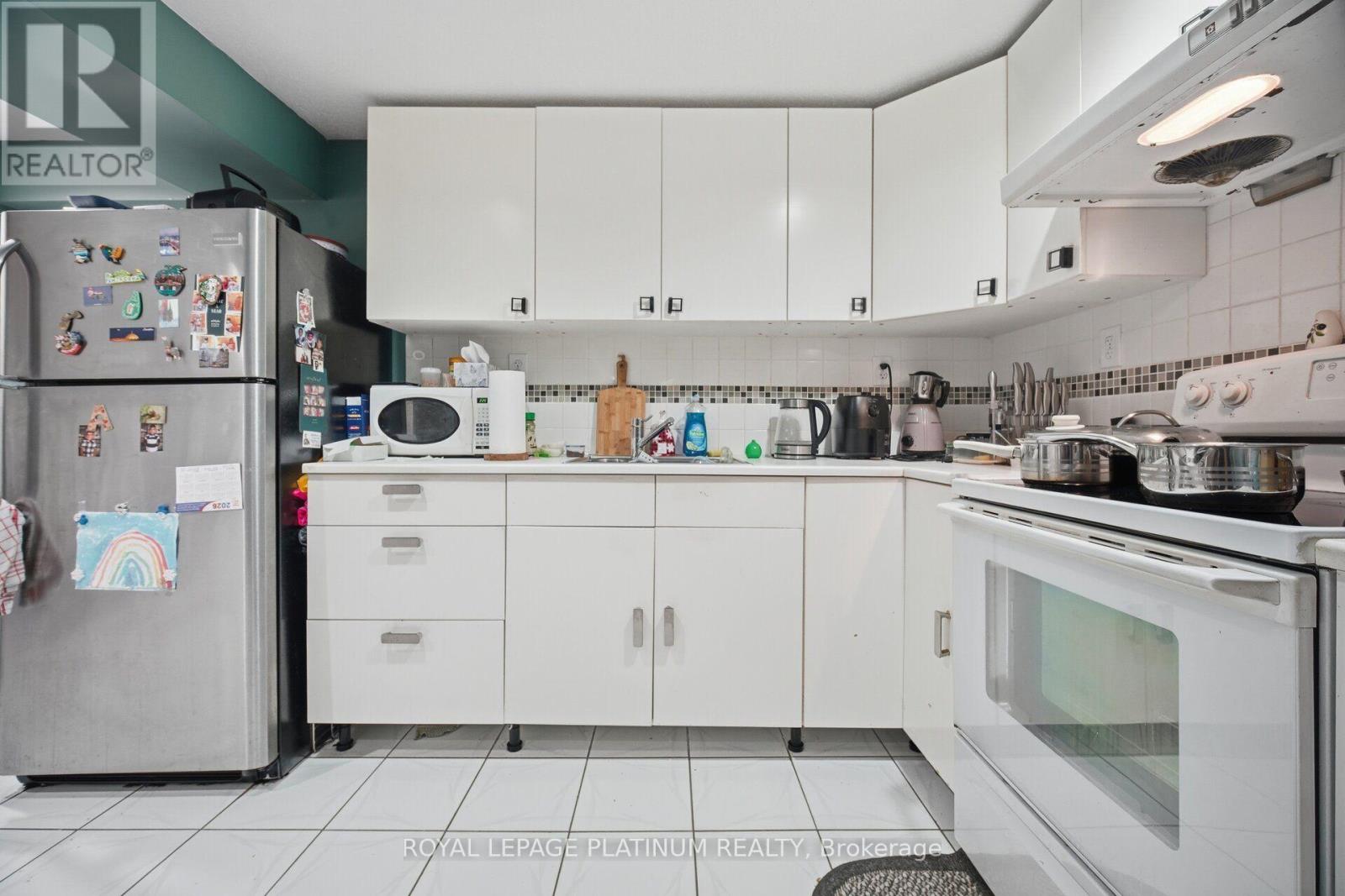 2542 POLLARD DRIVE - 36