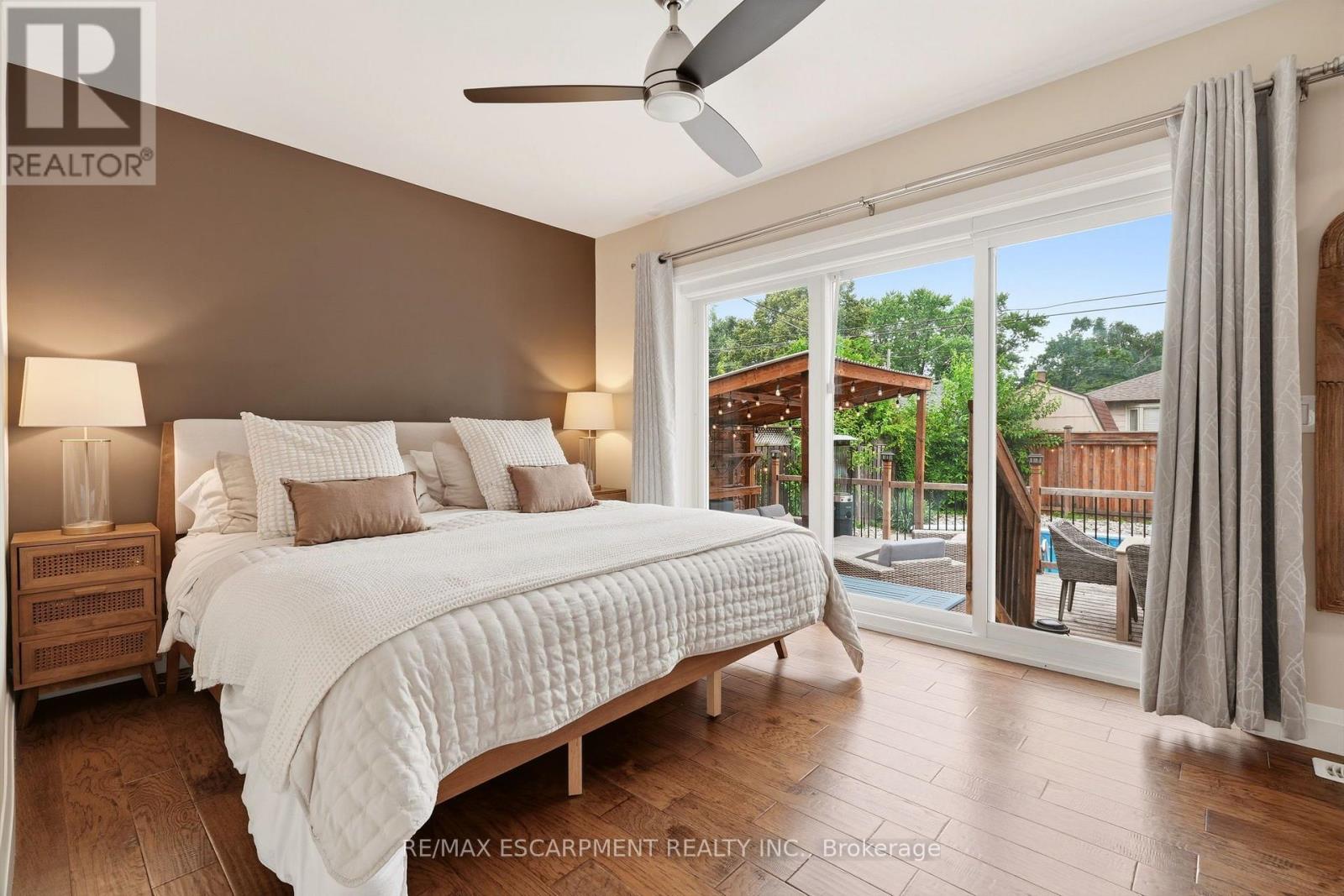 715 DRURY LANE - 22
