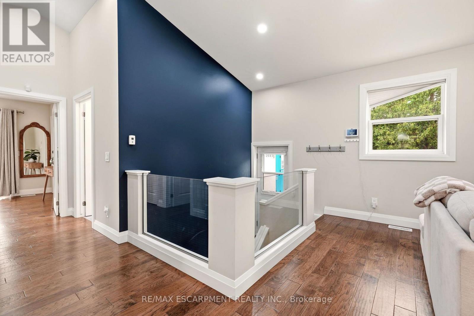 715 DRURY LANE - 29