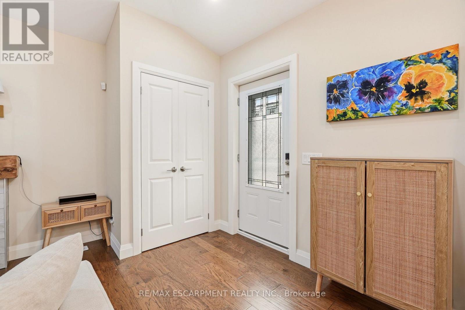 715 DRURY LANE - 3