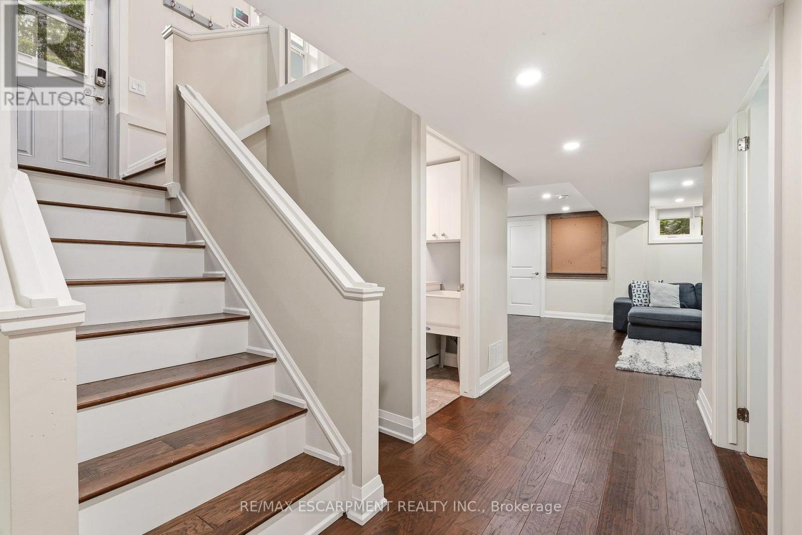 715 DRURY LANE - 40