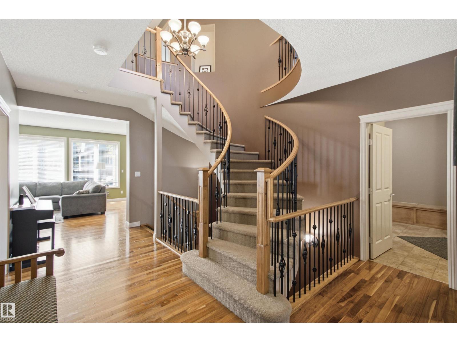 12429 17A AV SW - 9