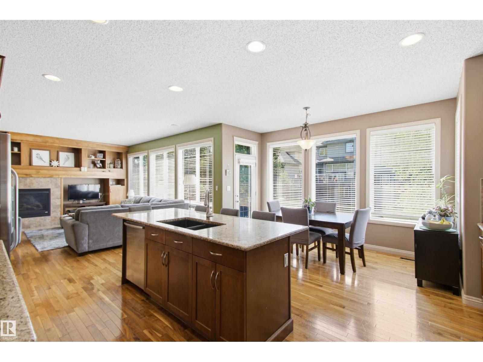 12429 17A AV SW - 20
