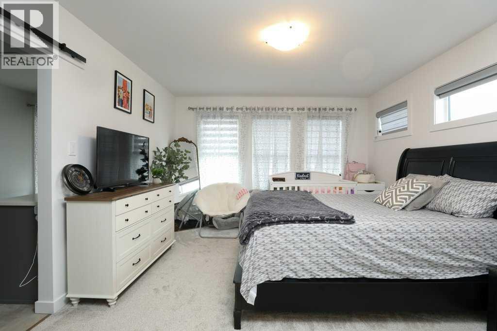 4529 31 Avenue S - 24