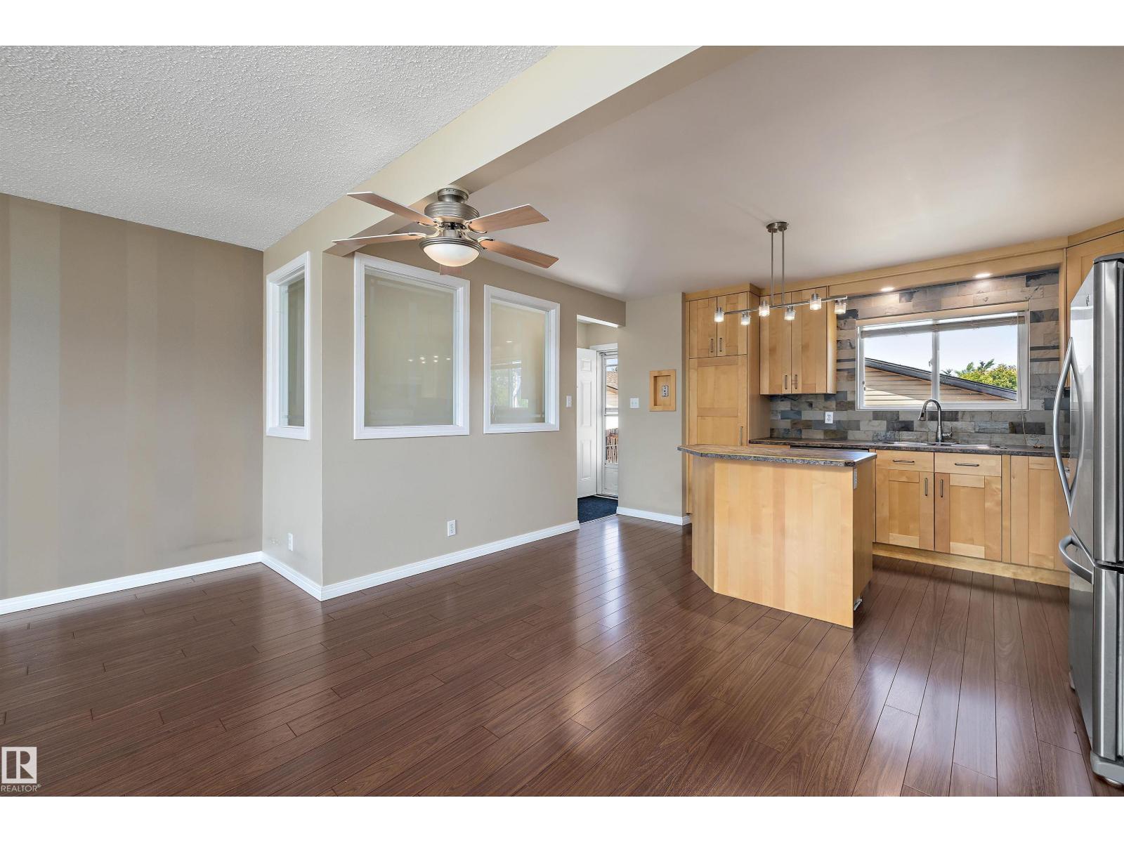 7540 152C AV NW - 9