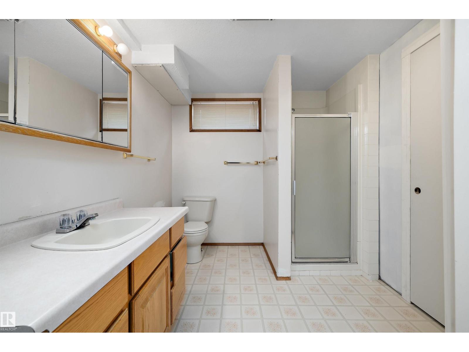7540 152C AV NW - 33