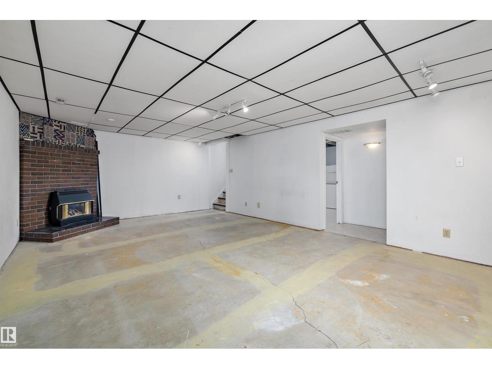 7540 152C AV NW - 28