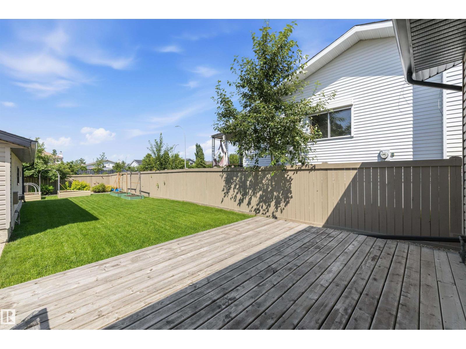 7540 152C AV NW - 44
