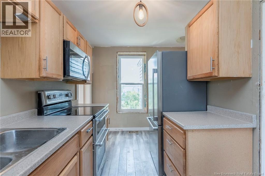 425 Douglas Avenue - 10