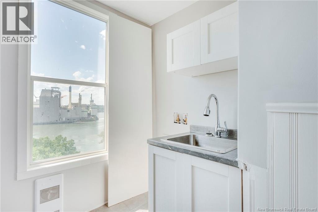 425 Douglas Avenue - 22