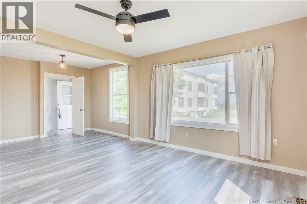425 Douglas Avenue - 26